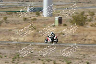 media/Apr-20-2025-AHRMA (Sun) [[393a79c373]]/Race/Group 11 early race/Turn 4b/